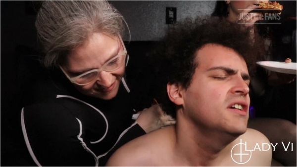 Satanatrix - Lady Vi, Duchess and Houseboy Aidan - Pizza Fucker