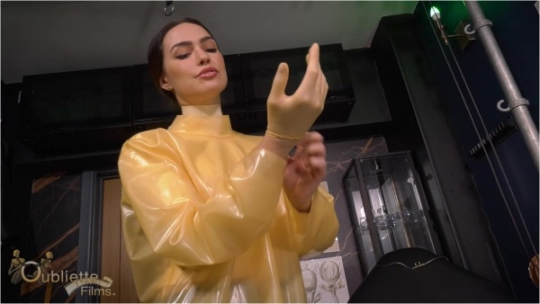 Oubliette - Goddess Serena - Preparations for My Latex Session